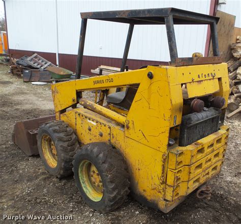 mustang 1700 skid steer specs